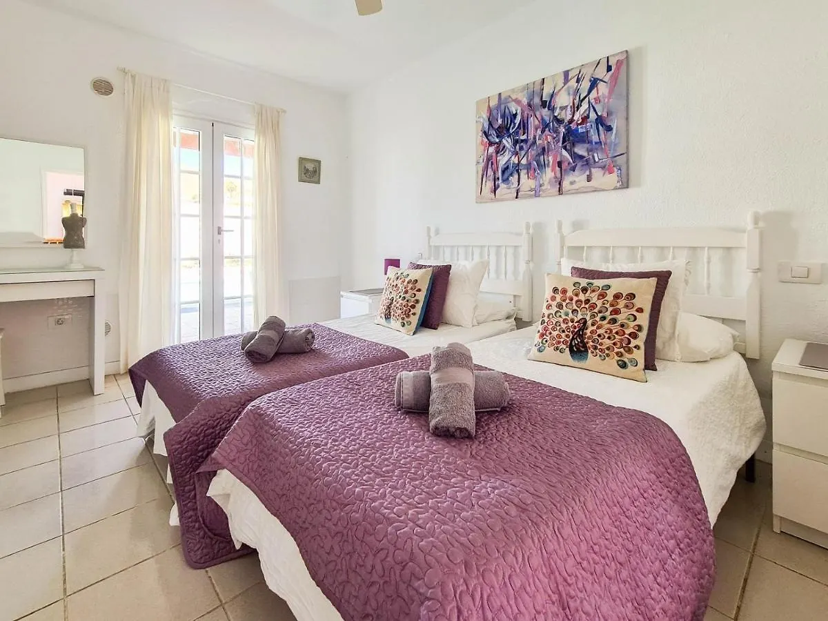 Stunning Sea View Villa With 6 Bedrooms & Heated Pool - Villa Renaissance Playa Blanca  Spain