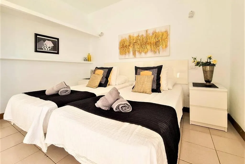 Stunning Sea View Villa With 6 Bedrooms & Heated Pool - Villa Renaissance Playa Blanca